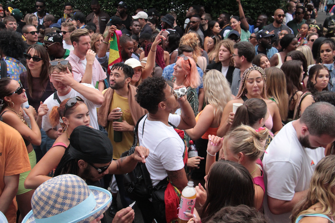 C04055A4-5601-4590-BCF5-2D4F748F5CE6 1 105 c