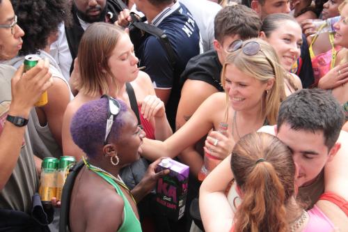 BB905080-2A9A-4598-BA4F-834726551972 1 105 c