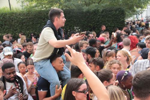 CED58FD3-22C6-40C6-8A57-B99BC488CA6A 1 105 c